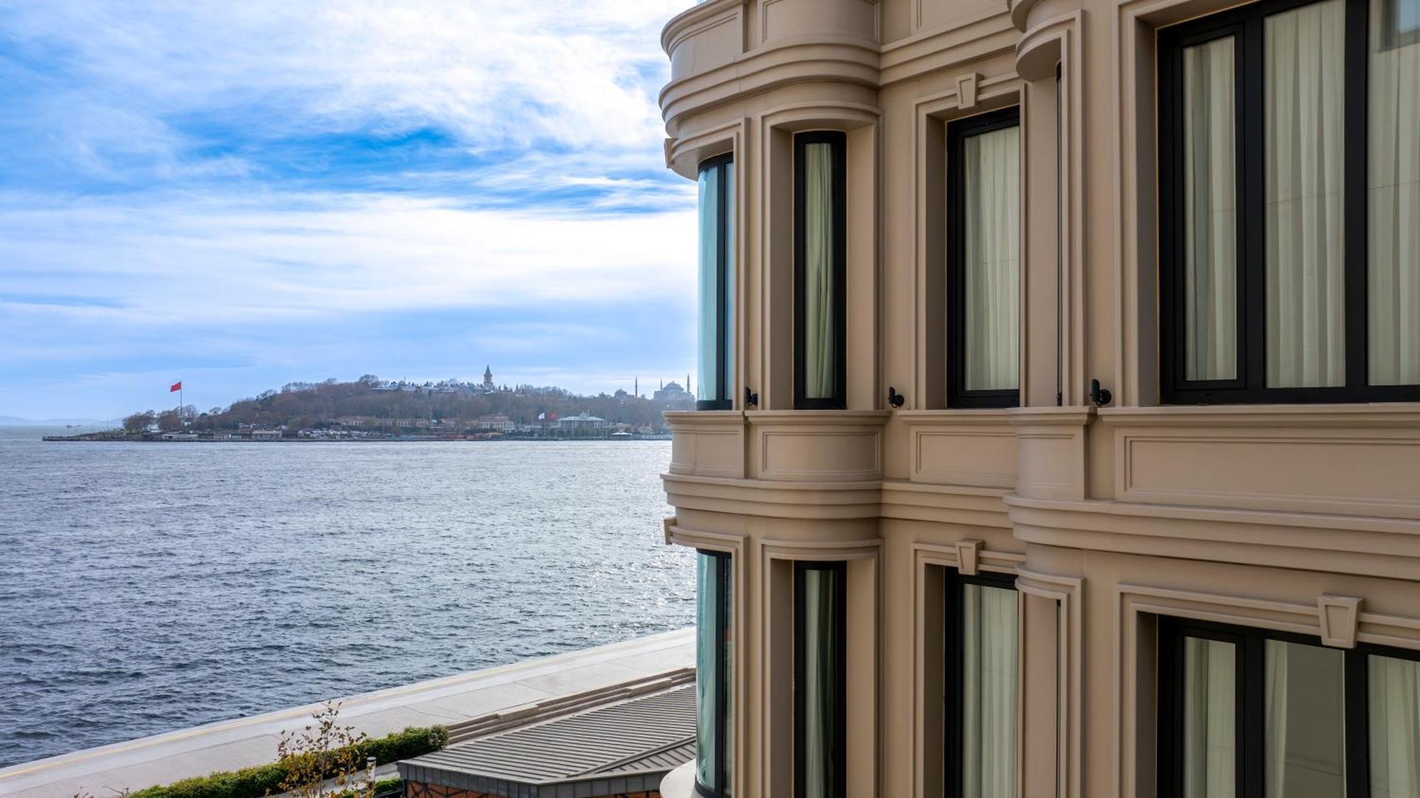 Dream Inn Karakoey Bosphorus Istanboel Buitenkant foto